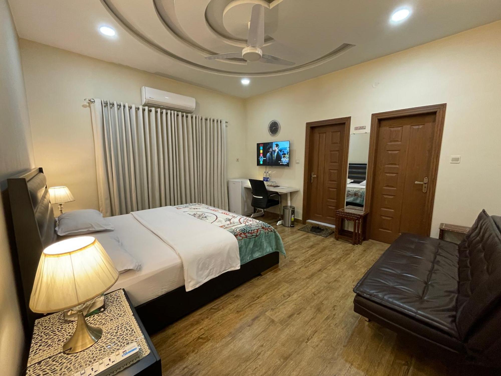 Alpha Guest House Rawalpindi Ngoại thất bức ảnh