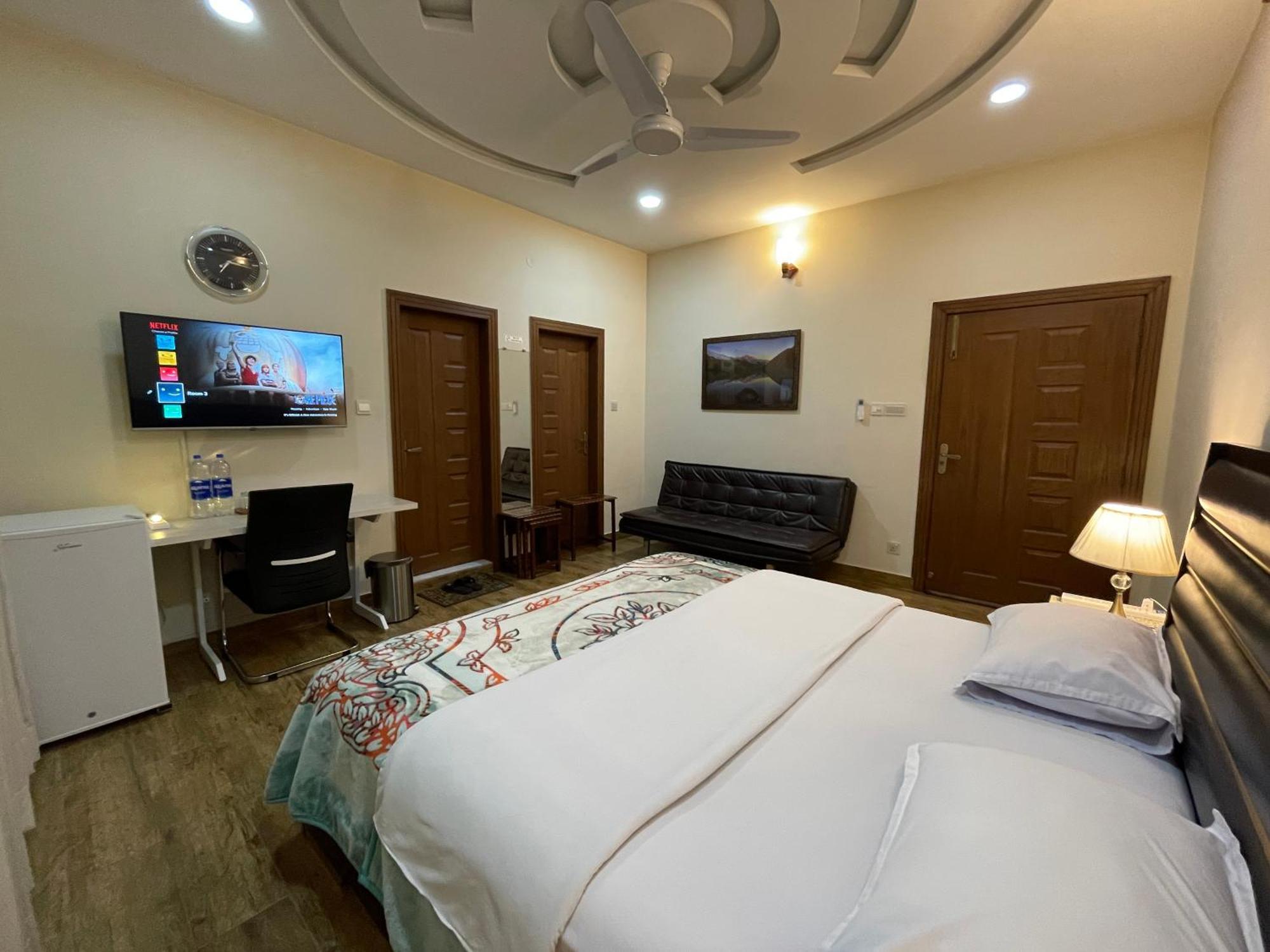 Alpha Guest House Rawalpindi Ngoại thất bức ảnh