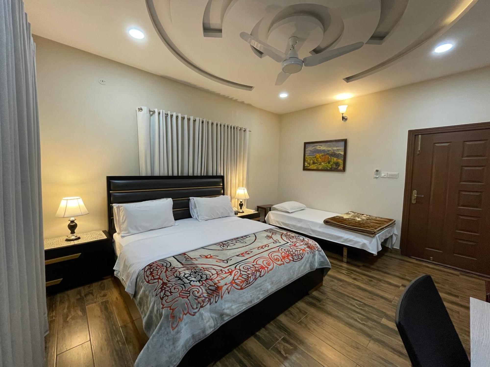 Alpha Guest House Rawalpindi Ngoại thất bức ảnh