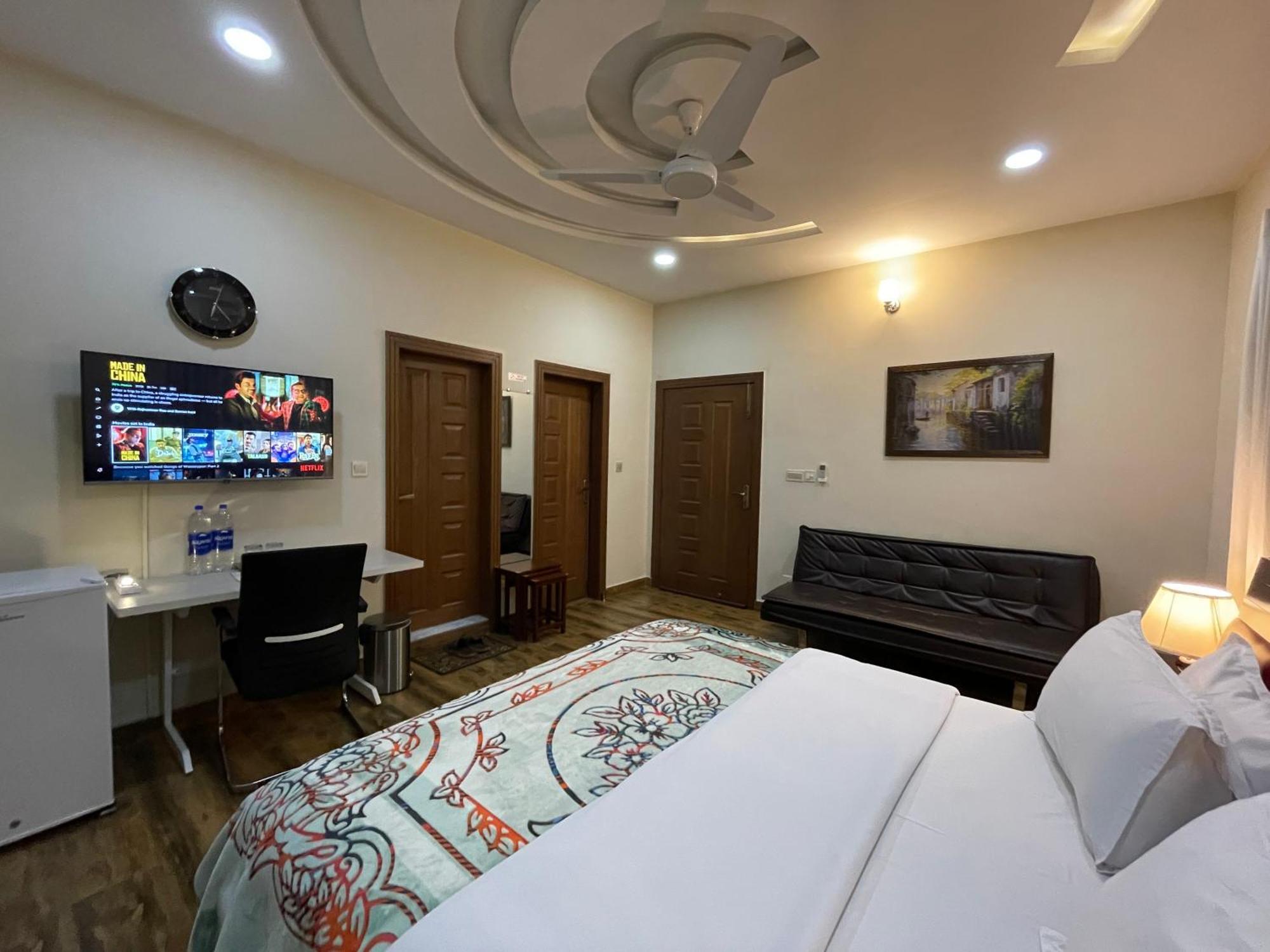 Alpha Guest House Rawalpindi Ngoại thất bức ảnh