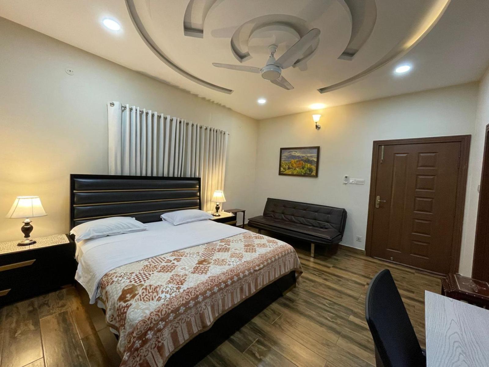 Alpha Guest House Rawalpindi Ngoại thất bức ảnh